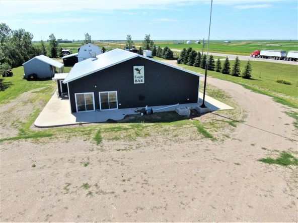36275 US HWY 12, Ipswich, SD 57451